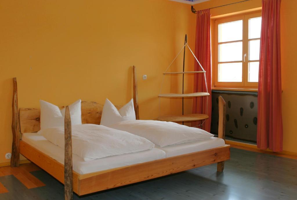 Schiff Bihlerdorf - Hostel Phòng bức ảnh